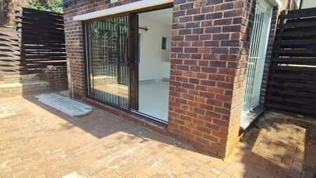 1 Bedroom Townhouse in Winchester Hills