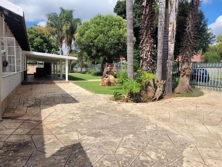 3 Bedroom House in Edleen