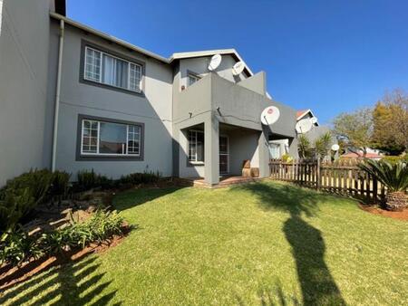 2 Bedroom Apartment in Glen Marais