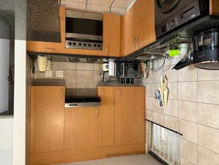 1 Bedroom Townhouse in Elma Park