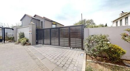 4 Bedroom House in Bartlett