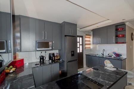 2 Bedroom House in Benoni Cbd