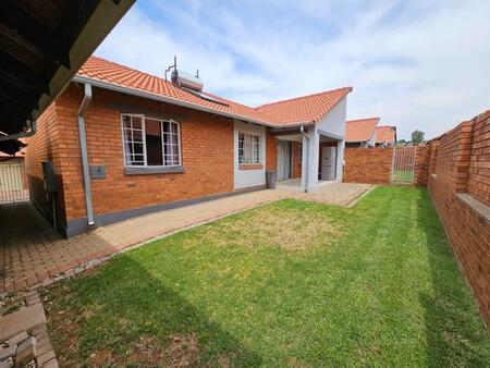 3 Bedroom Townhouse in Monavoni