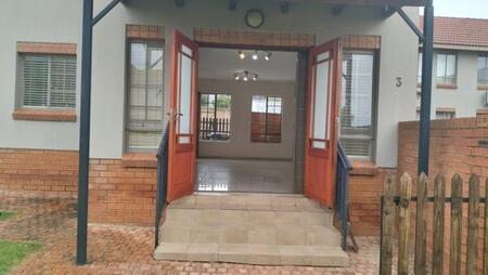 3 Bedroom Townhouse in Kosmosdal