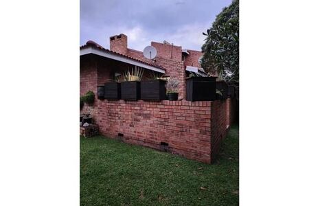 1 Bedroom Townhouse in Vaalpark