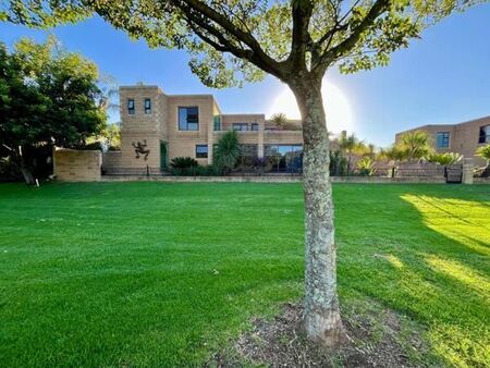 4 Bedroom House in Centurion Golf Estate