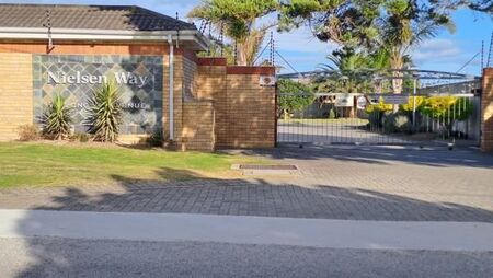 2 Bedroom Townhouse in Lorraine