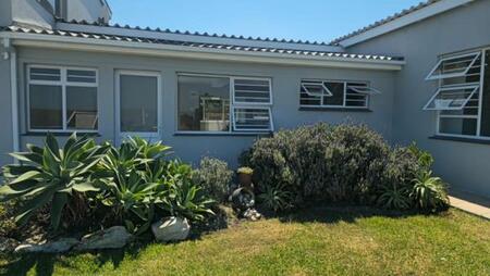 3 Bedroom House in Kleinbaai