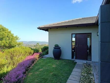 2 Bedroom Townhouse in Simola
