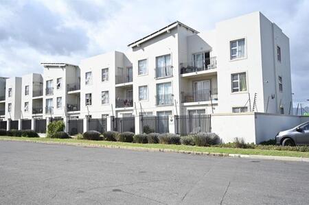 2 Bedroom Apartment in Van Der Stel