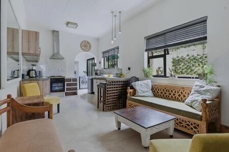 2 Bedroom House in Walmer Estate