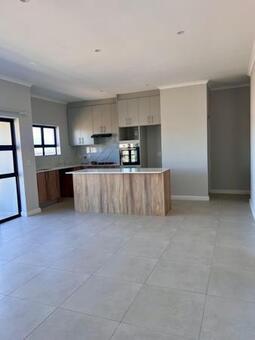 3 Bedroom Apartment in Sandown