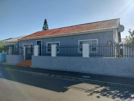 2 Bedroom House in Lansdowne