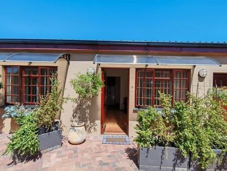 1 Bedroom Apartment in Retreat