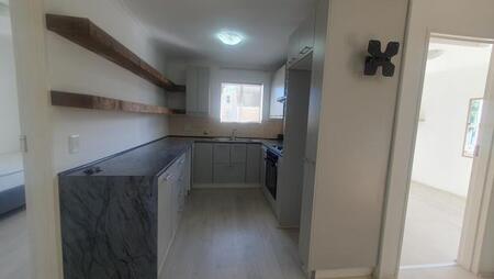 2 Bedroom House in La Colline