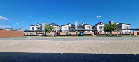 3 Bedroom Apartment in El Toro Park