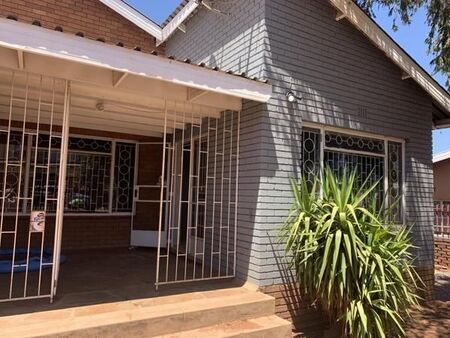 2 Bedroom Duet in Postmasburg