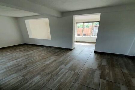 1 Bedroom Apartment in Trafalgar