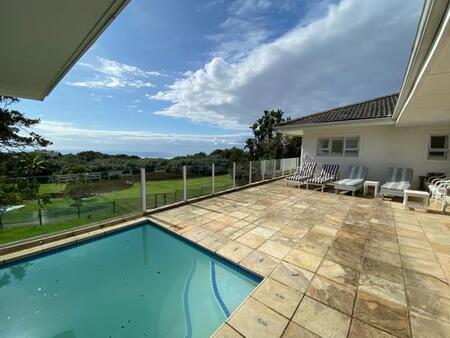 5 Bedroom House in Southbroom