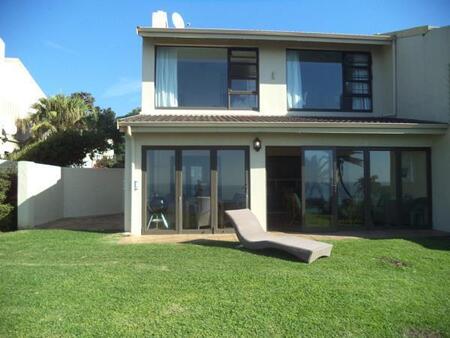 4 Bedroom Townhouse in Southbroom