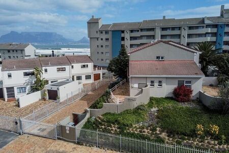2 Bedroom apartment to rent in Table View, Blouberg