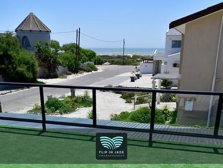 3 Bedroom House in Dwarskersbos