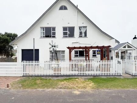 4 Bedroom House in Kleinmond