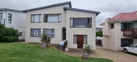 4 Bedroom House in Tergniet