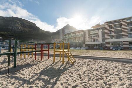 1 Bedroom Apartment in Muizenberg