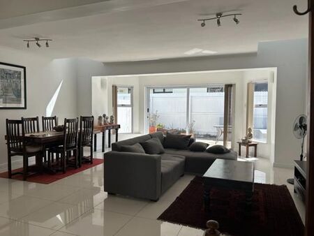 2 Bedroom Apartment in Hout Bay and surrounds
