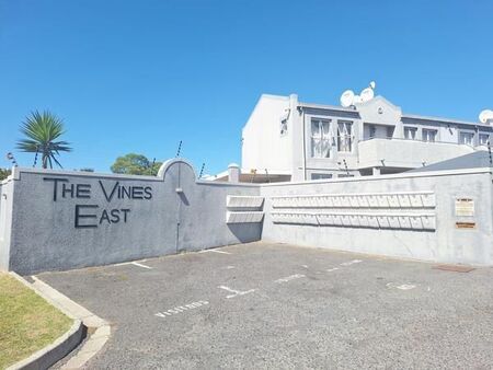 2 Bedroom Apartment in Uitzicht