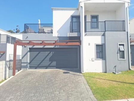 3 Bedroom House in Langeberg Heights