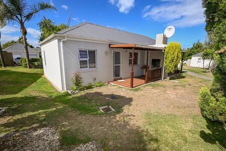 2 Bedroom Townhouse in Goedemoed