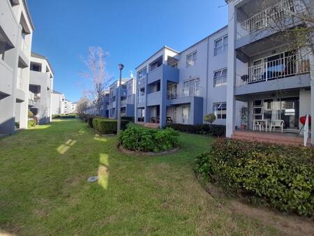 2 Bedroom Apartment in Vredekloof East