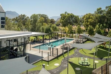 1 Bedroom Apartment in Paardevlei