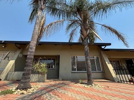 1 Bedroom Apartment in Lydenburg