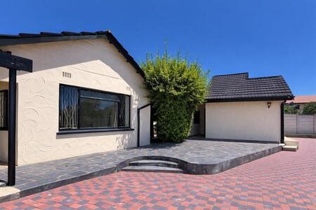 4 Bedroom House in Drakensview