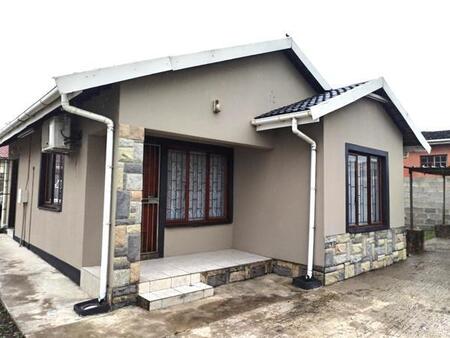 2 Bedroom House in Stanger Heights