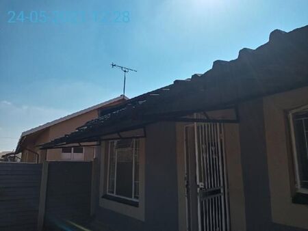 1 Bedroom House in Witpoortjie
