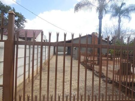 1 Bedroom Apartment in East Lynne