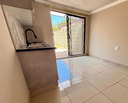 1 Bedroom Apartment in Sasolburg