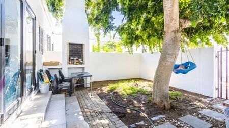 2 Bedroom flat to rent in Lemoenkloof, Paarl