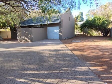 2 Bedroom house to rent in Oosterville, Upington