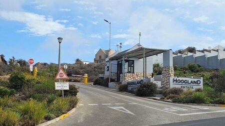 4 Bedroom house to rent in Hoogland, Saldanha