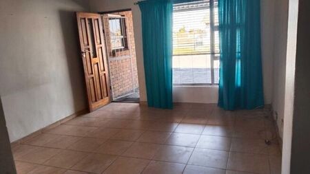 2 Bedroom house to rent in Peerless Park West, Kraaifontein