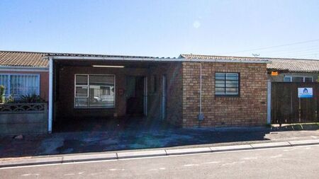 2 Bedroom house to rent in Peerless Park West, Kraaifontein