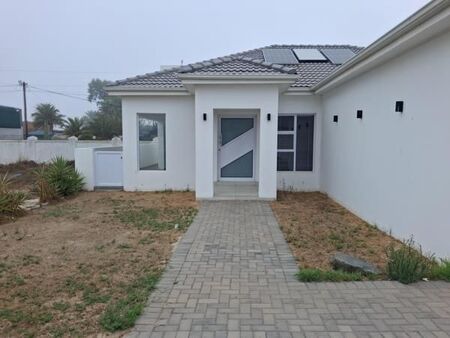 3 Bedroom House in Sandy Point
