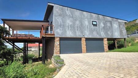 3 Bedroom House in Meedingsride