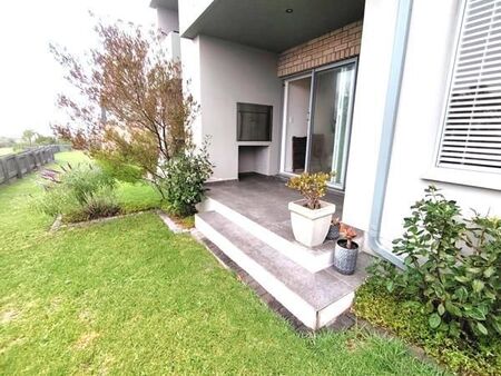 2 Bedroom Apartment in Mooikloof Country Estate