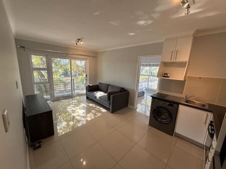 1 Bedroom Apartment in Kenilworth Upper